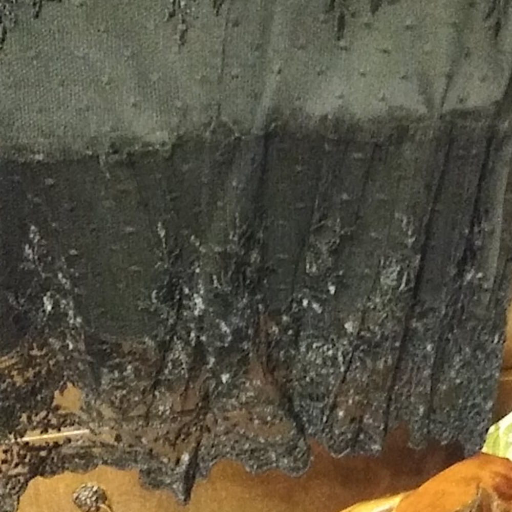 CADSADEI BLACK LACE SKIRT - 14 - Picture 5 of 8